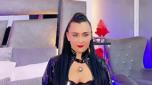 Evangeline Taylorr online show from 11.06.25