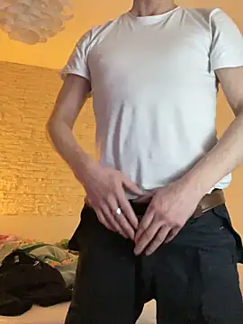 Snapshot of deskriptive chatting on 04.10.26 deskriptive online show from 04.10.26