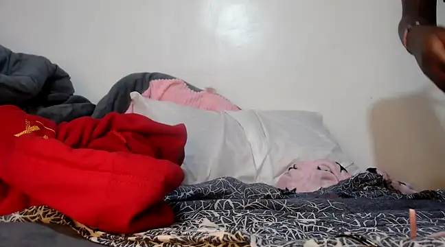 Snapshot of wetpussy_ebony chatting on 03.11.25 wetpussy ebony online show from 03.11.25