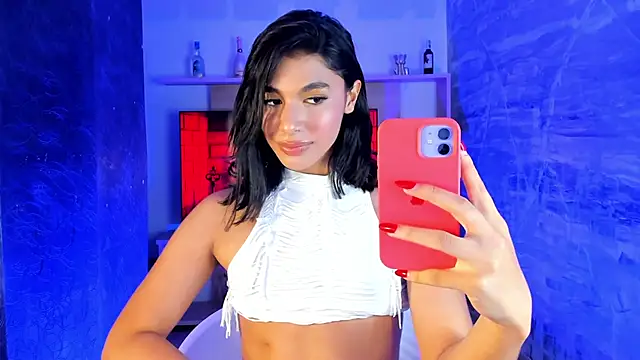Snapshot of IsabelleFoxx_ chatting on 02.01.25 IsabelleFoxx online show from 02.01.25