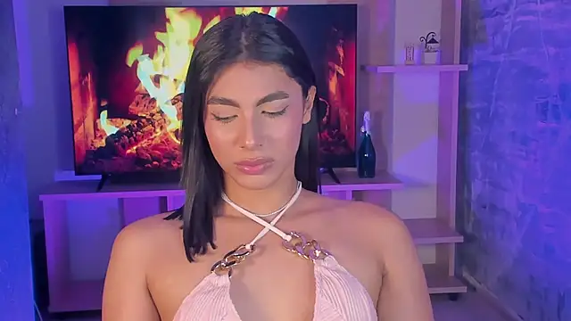 Snapshot of IsabelleFoxx_ chatting on 02.22.25 IsabelleFoxx online show from 02.22.25