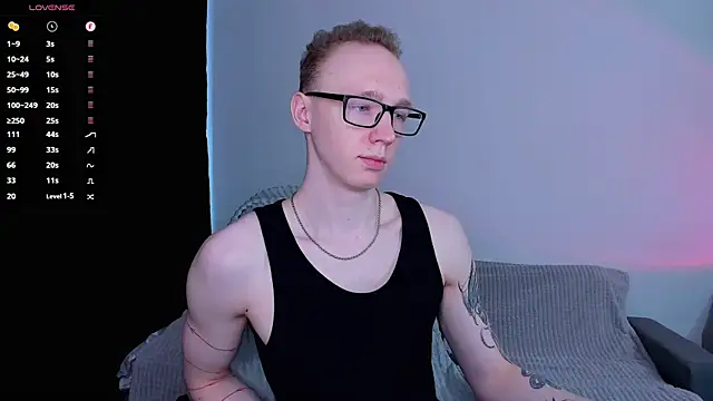 Snapshot of Alex_silents chatting on 06.18.26 Alex silents online show from 06.18.26