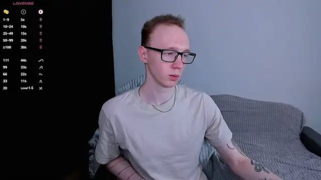 Snapshot of Alex_silents chatting on 07.06.26 Alex silents online show from 07.06.26