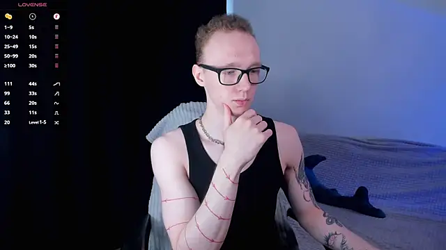 Snapshot of Alex_silents chatting on 07.16.26 Alex silents online show from 07.16.26