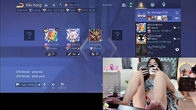 Berrysweet 68 online show from 10.15.25