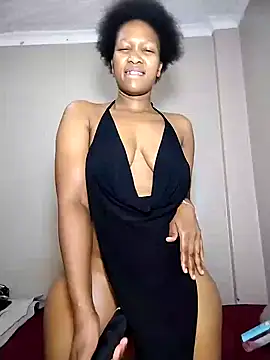 Snapshot of Curvy_sluty chatting on 01.11.25 Curvy sluty online show from 01.11.25