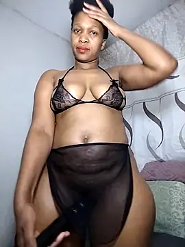 Snapshot of Curvy_sluty chatting on 03.17.25 Curvy sluty online show from 03.17.25