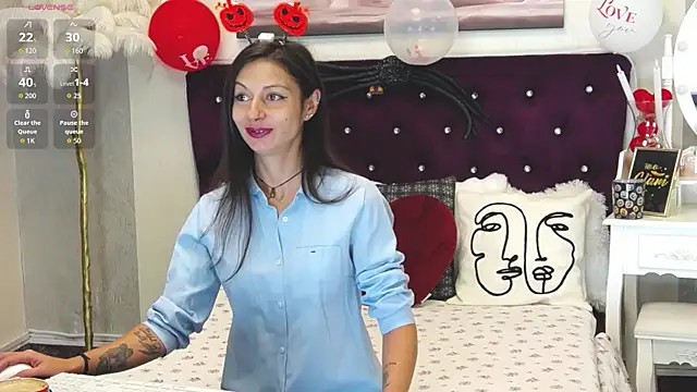 LexyLee17 online show from 10.30.25