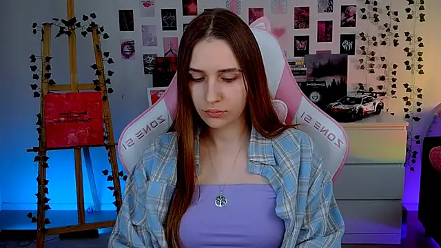 AliceCharmy online show from 10.08.25