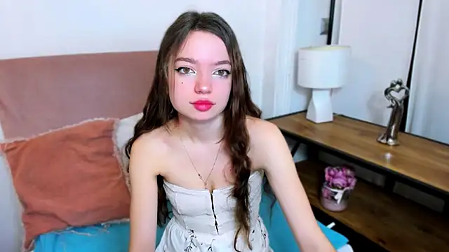 GraceLips online show from 12.06.24