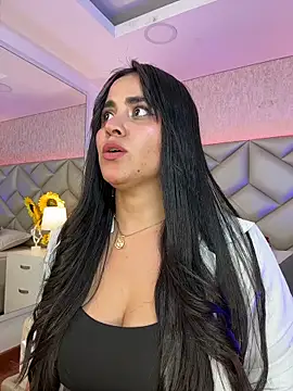 Brenda Garcia online show from 11.11.25