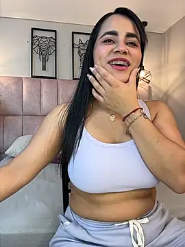 Brenda Garcia online show from 11.26.25