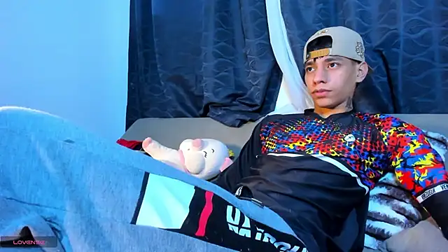 Josep Davies online show from 12.20.24