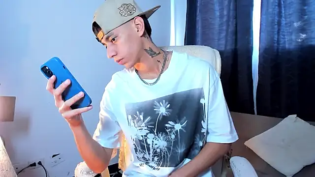 Josep Davies online show from 12.25.24