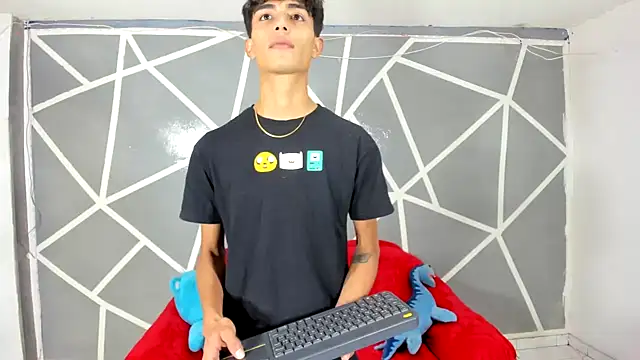 oliverhot2005 online show from 12.07.24