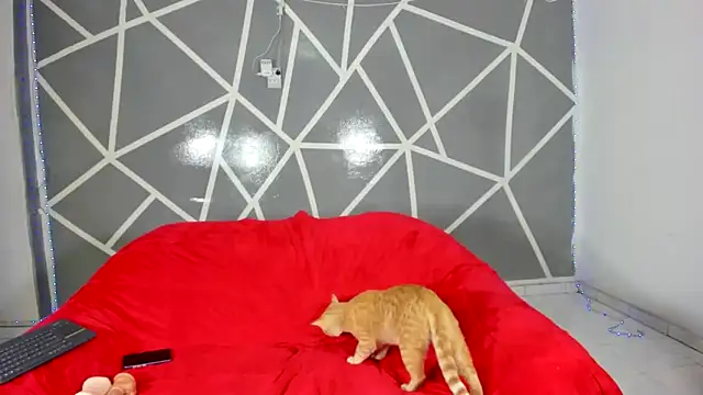 oliverhot2005 online show from 12.07.24