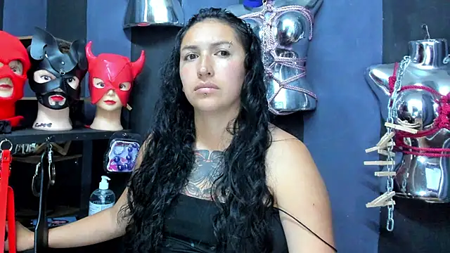 Snapshot of LucyStrike_ chatting on 02.20.25 LucyStrike online show from 02.20.25