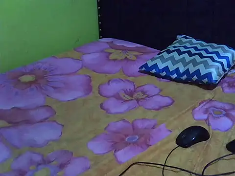 Snapshot of tasha-ashah chatting on 09.13.25 tasha-ashah online show from 09.13.25