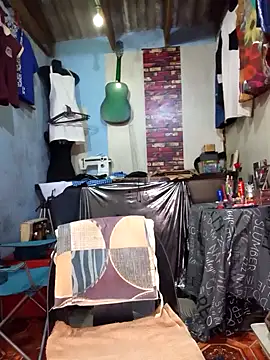 Snapshot of TaurusBallz chatting on 09.16.25 TaurusBallz online show from 09.16.25