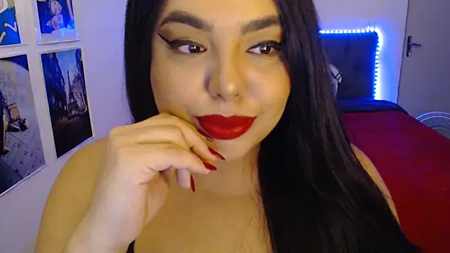 Snapshot of Internacionalist7 chatting on 12.29.24 Internacionalist7 online show from 12.29.24