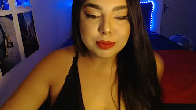 Snapshot of Internacionalist7 chatting on 01.27.25 Internacionalist7 online show from 01.27.25