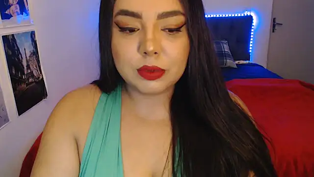 Snapshot of Internacionalist7 chatting on 02.10.25 Internacionalist7 online show from 02.10.25