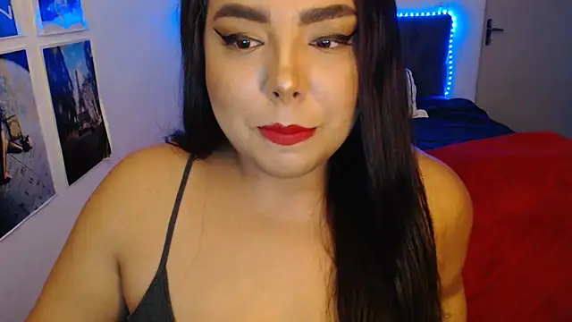 Snapshot of Internacionalist7 chatting on 02.11.25 Internacionalist7 online show from 02.11.25