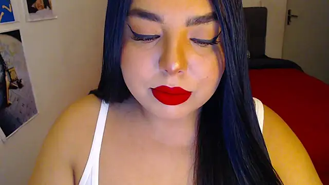 Snapshot of Internacionalist7 chatting on 09.24.25 Internacionalist7 online show from 09.24.25