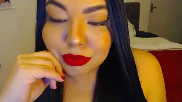 Snapshot of Internacionalist7 chatting on 09.29.25 Internacionalist7 online show from 09.29.25