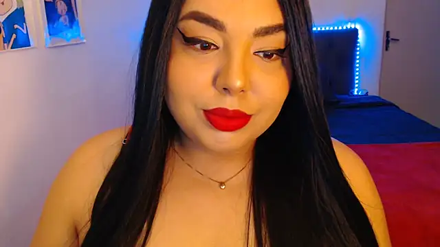 Snapshot of Internacionalist7 chatting on 10.19.25 Internacionalist7 online show from 10.19.25