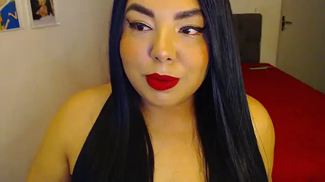 Snapshot of Internacionalist7 chatting on 10.26.25 Internacionalist7 online show from 10.26.25