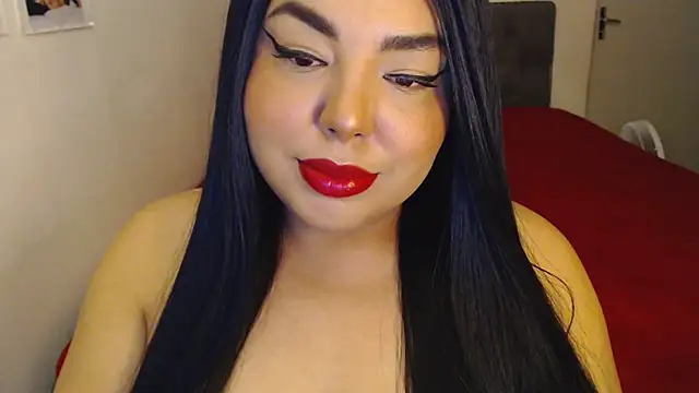 Snapshot of Internacionalist7 chatting on 10.27.25 Internacionalist7 online show from 10.27.25