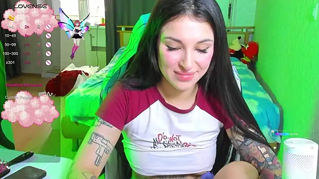 Snapshot of folinskayyya chatting on 10.03.25 folinskayyya online show from 10.03.25