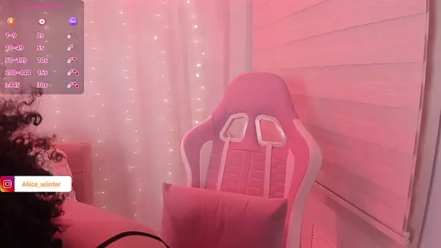 Snapshot of Alice_winter_ chatting on 02.04.26 Alice winter online show from 02.04.26