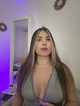 Ashleyjenner  online show from 02.06.26