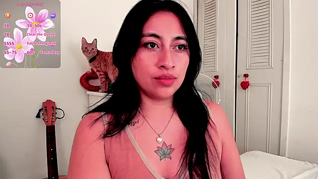 Snapshot of LisaHadwin chatting on 11.20.25 LisaHadwin online show from 11.20.25