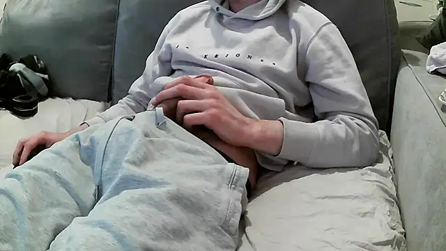 Snapshot of jeunesexi chatting on 01.06.26 jeunesexi online show from 01.06.26