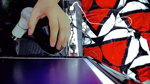 tayiro r online show from 10.22.25