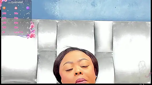 CamilaBenitez online show from 10.26.25