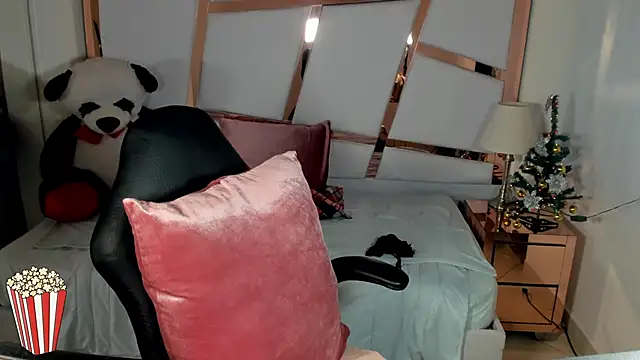 lizzy jooss online show from 11.28.25