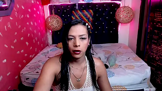 EmilyTsSweet online show from 01.22.25
