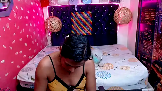 EmilyTsSweet online show from 01.30.25