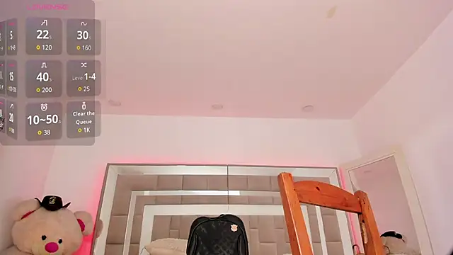 Nicolle foxy online show from 10.15.25