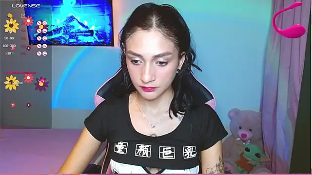 Mei Kelly online show from 01.25.25