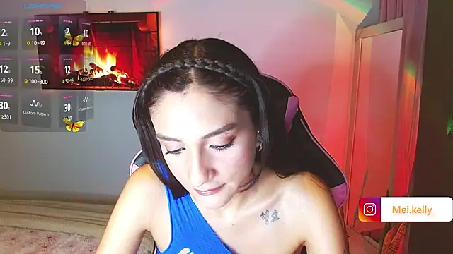 Mei Kelly online show from 10.15.25