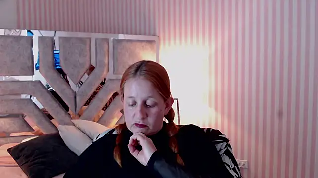 ViioletaMora online show from 01.25.25