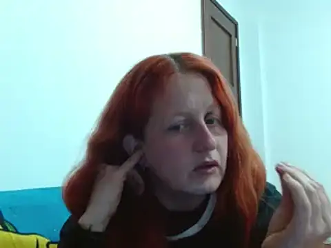 Snapshot of ViioletaMora chatting on 09.24.25 ViioletaMora online show from 09.24.25