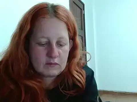 Snapshot of ViioletaMora chatting on 10.03.25 ViioletaMora online show from 10.03.25