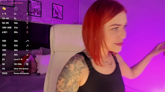 Hannah Borbon online show from 12.18.24