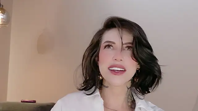 Hannah Borbon online show from 03.31.26